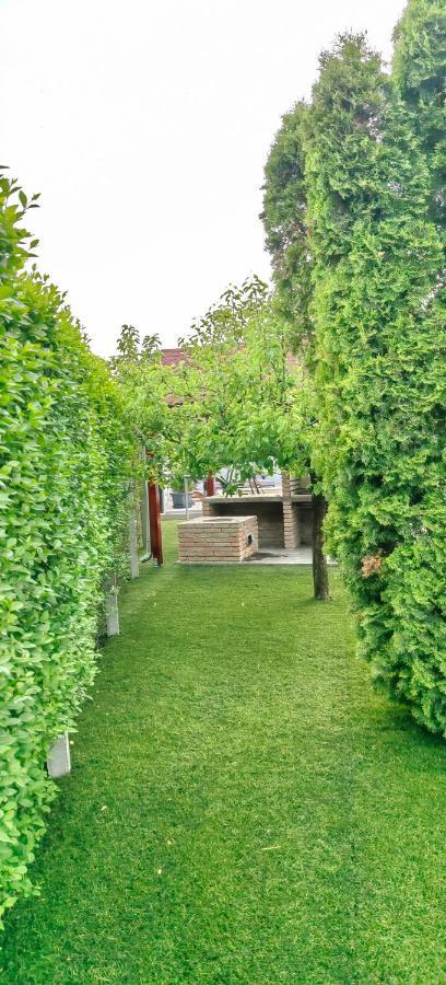 Siofok Apartman エクステリア 写真